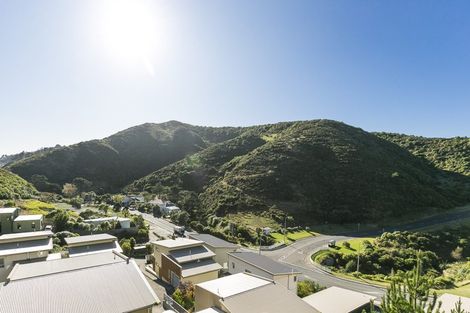 Photo of property in 1 Rarangi Way, Owhiro Bay, Wellington, 6023
