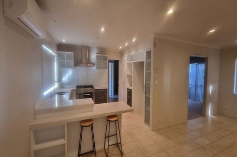 Photo of property in 10 Laurel Oak Drive, Schnapper Rock, Auckland, 0632