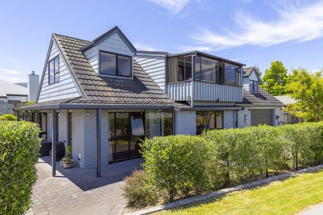 Photo of property in 83 Harvey Street, Waipahihi, Taupo, 3330
