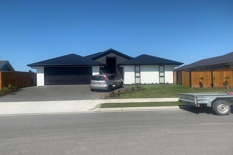 Photo of property in 64 Watkins Drive, Rangiora, 7400