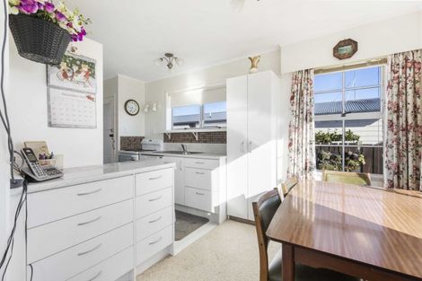 Photo of property in 80 Tuhikaramea Road, Dinsdale, Hamilton, 3204