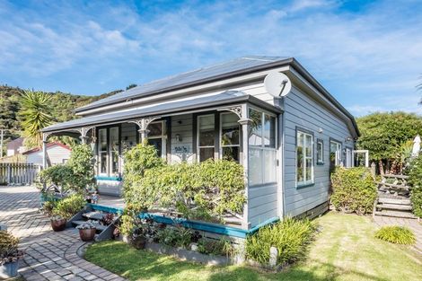 Photo of property in 192 Raumati Road, Raumati Beach, Paraparaumu, 5032