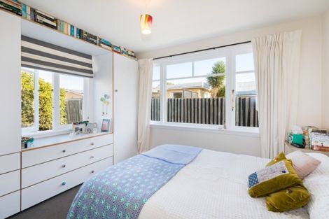 Photo of property in 41 Falcon Street, New Brighton, Christchurch, 8061