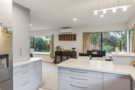 Photo of property in 8 Leigh Place, Paraparaumu Beach, Paraparaumu, 5032