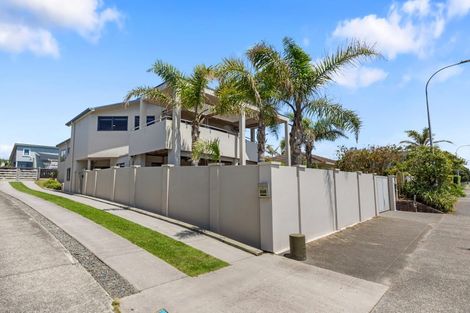 Photo of property in 1008a Papamoa Beach Road, Papamoa Beach, Papamoa, 3118