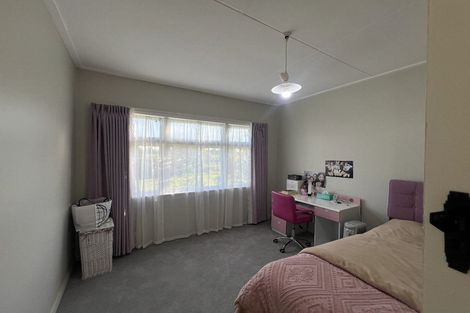 Photo of property in 92 Rahui Road, Otaki, 5512