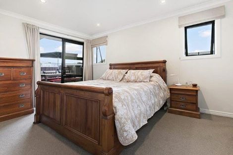 Photo of property in 32 Laurie Avenue, Papakura, 2110