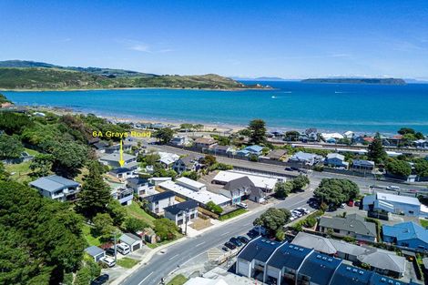 Photo of property in 6a Grays Road, Plimmerton, Porirua, 5026