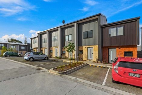 Photo of property in 6/85 Selo Street, Glen Eden, Auckland, 0602