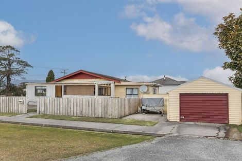 Photo of property in 20 Bentham Street, Westport, 7825