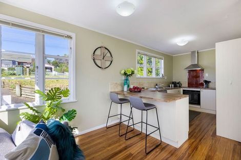 Photo of property in 52 Brightside Road, Stanmore Bay, Whangaparaoa, 0932