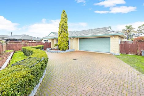 Photo of property in 30 Sheriff Place, Randwick Park, Auckland, 2105