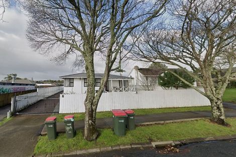 Photo of property in 12 Ussher Place, Pakuranga Heights, Auckland, 2010