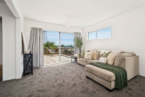 Photo of property in 124 Mallard Drive, Selwyn Heights, Rotorua, 3015