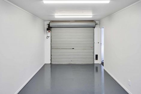 Photo of property in 5a Grays Road, Plimmerton, Porirua, 5026