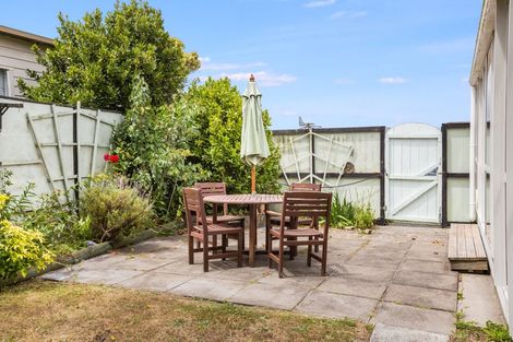 Photo of property in 16 Morning View, Titahi Bay, Porirua, 5022