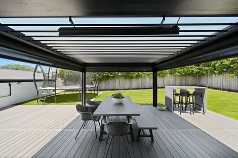 Photo of property in 16 Alanbrooke Place, Beerescourt, Hamilton, 3200