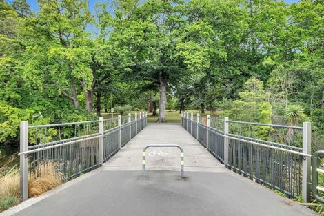 Photo of property in 33 Hewitts Road, Merivale, Christchurch, 8014