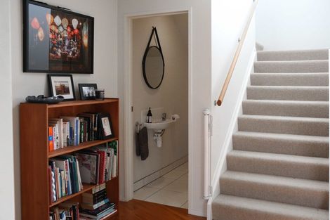 Photo of property in 15b Tide Close, Mount Wellington, Auckland, 1060