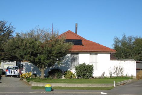 Photo of property in 11 Lomax Place, Islington, Christchurch, 8042