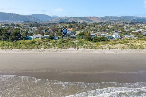 Photo of property in 59 Tutere Street, Waikanae Beach, Waikanae, 5036