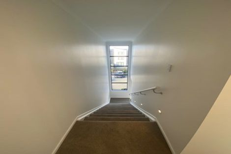 Photo of property in 28 Raranga Lane, Hobsonville, Auckland, 0616