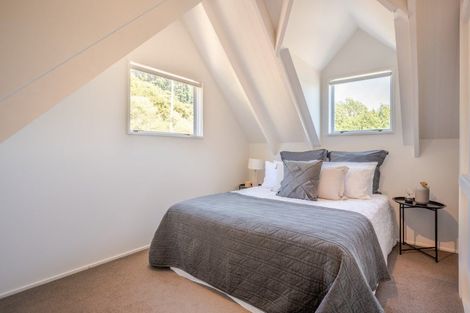 Photo of property in 58 Onuku Road, Akaroa, 7520