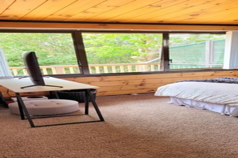 Photo of property in 8 Pararewa Drive, Whalers Gate, New Plymouth, 4310