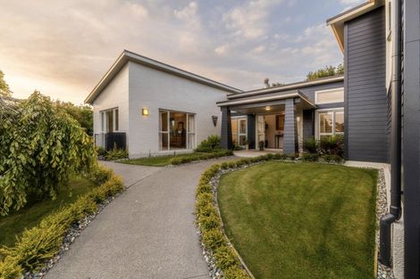 Photo of property in 12 Cotswolds Close, Otamatea, Whanganui, 4500