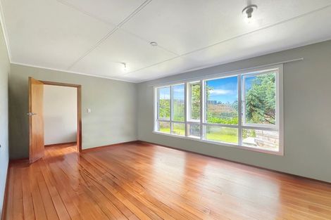 Photo of property in 21 Richmond Hill, Glenside, Wellington, 6037