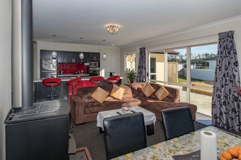 Photo of property in 79 Mcelwee Street, Jervoistown, Napier, 4112