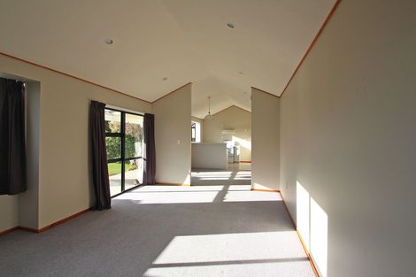 Photo of property in 22 Leven Street, South Hill, Oamaru, 9400