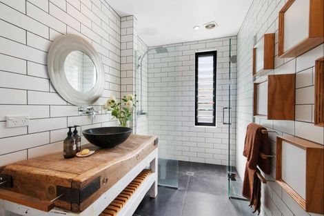 Photo of property in 1/11 Pullum Street, Birkenhead, Auckland, 0626