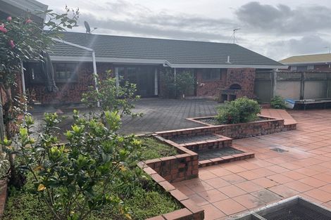 Photo of property in 35 Poaka Avenue, Dinsdale, Hamilton, 3204