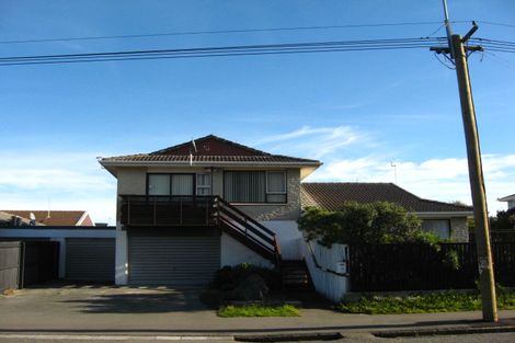 Photo of property in 170c Marine Parade, New Brighton, Christchurch, 8083