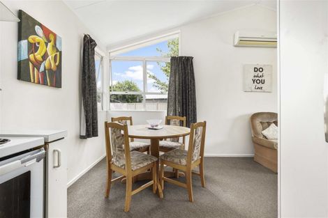 Photo of property in 4 Elmwood Crescent, Pukete, Hamilton, 3200