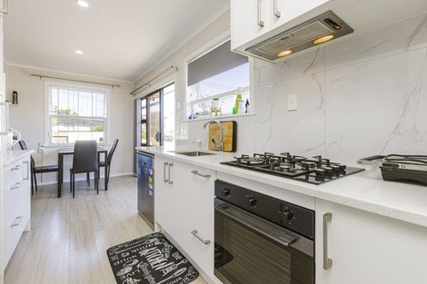 Photo of property in 1/56 Greenhaven Avenue, Opaheke, Papakura, 2113