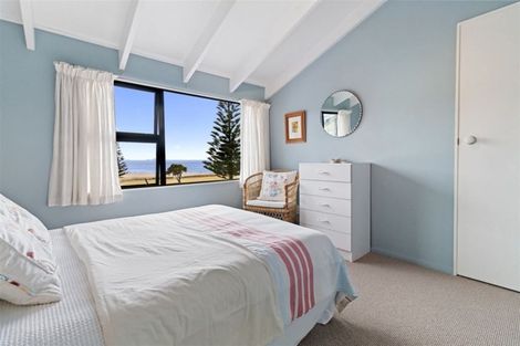 Photo of property in 231 Onemana Drive, Onemana, Whangamata, 3691