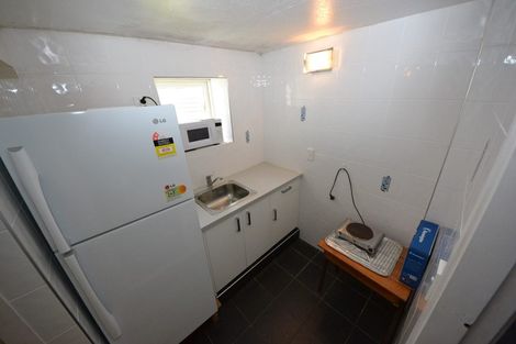 Photo of property in 16 Nutsey Avenue, Northcote, Auckland, 0627