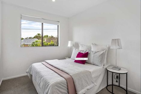 Photo of property in 1/1 Meadowvale Avenue, Forrest Hill, Auckland, 0620