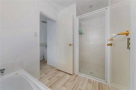 Photo of property in 1 Jacinta Grove, Swanson, Auckland, 0612