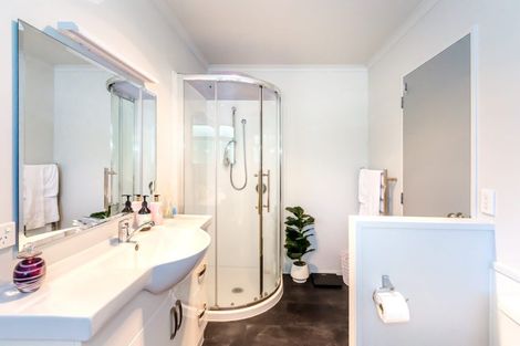 Photo of property in 6 Hemi Street, Waikanae, 5036