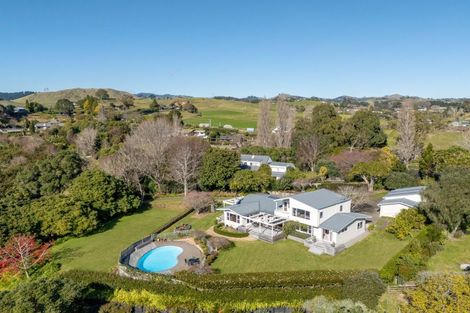 Photo of property in 289 Waitaha Road, Welcome Bay, Tauranga, 3112