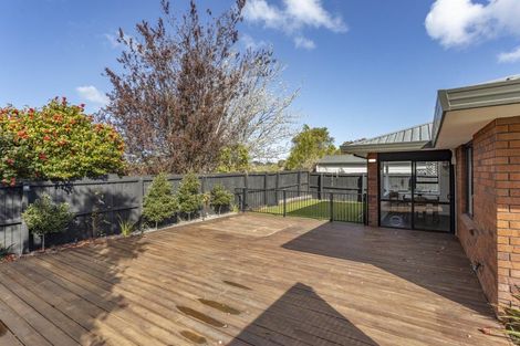 Photo of property in 2 Edwins Way, Burwood, Christchurch, 8083