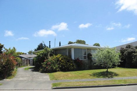 Photo of property in 37 Fenhall Street, Russley, Christchurch, 8042