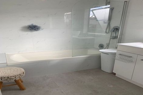 Photo of property in 2/116 Bucklands Beach Road, Bucklands Beach, Auckland, 2012