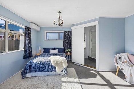 Photo of property in 17 Sandringham Street, Saint Clair, Dunedin, 9012