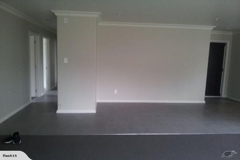 Photo of property in 4 Nirmal Place, Sunnyvale, Auckland, 0612