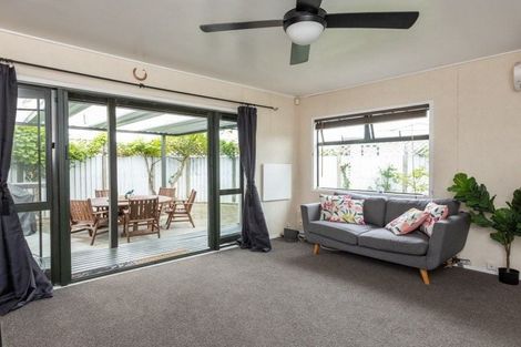 Photo of property in 1/42 Townshend Crescent, Greenmeadows, Napier, 4112
