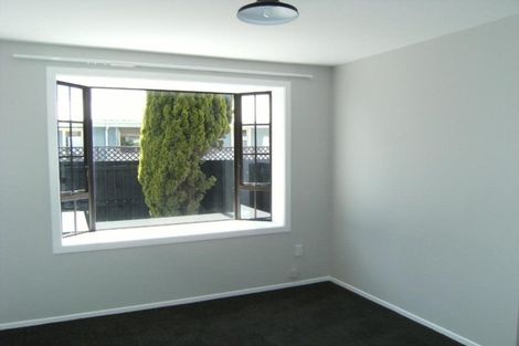 Photo of property in 2/417a Bower Avenue, Parklands, Christchurch, 8083